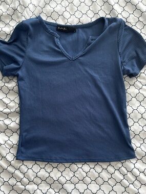Brandy Melville Blue Ribbed V-Neck Short Sleeve Tee